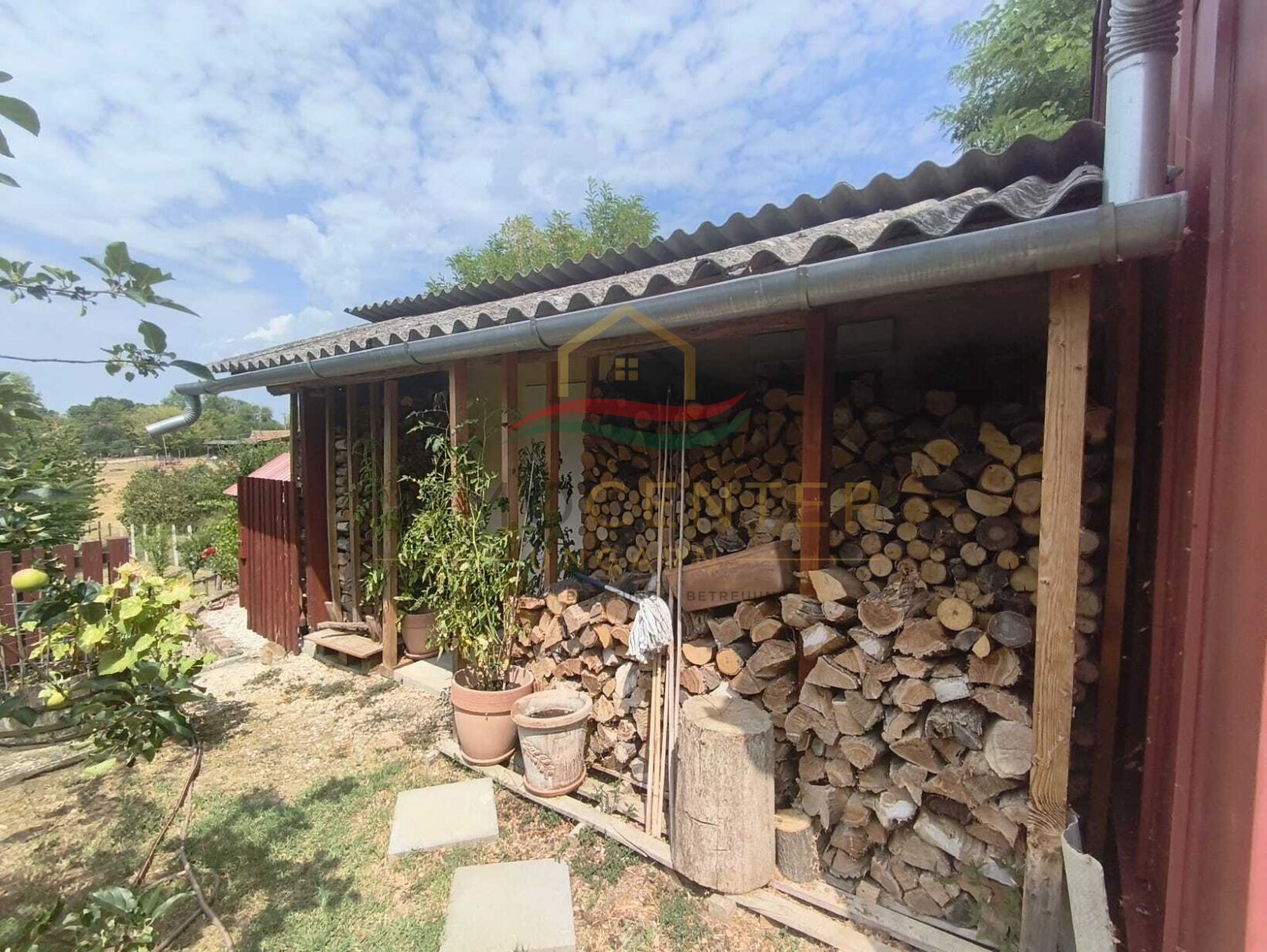 (AAA) Geräumiges Einfamilienhaus+ Einliegerwohnung in einer ruhigen, grünen Wohngegend (KK1981)