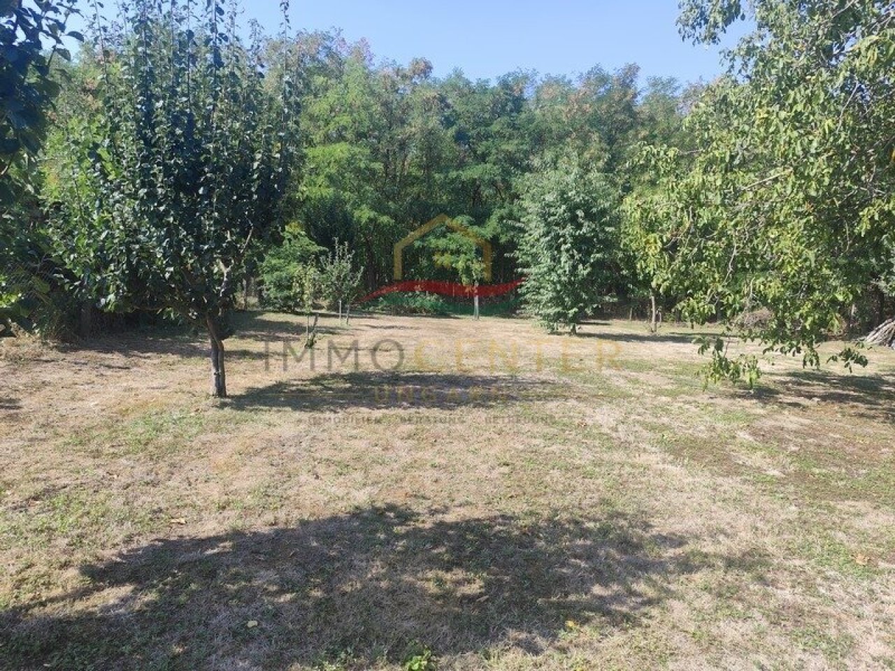 (BAA) Koffer packen und einziehen – ruhiges Landhaus mit großem Garten und Wald am Grundstücksende (Lux020)