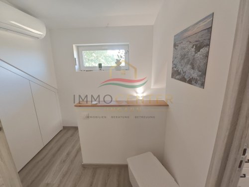 (AAA) Neubau: Hochwertig ausgestattetes Landhaus in ruhiger Lage (CM8782)