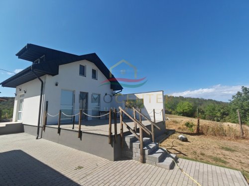 (AAA) Neubau: Hochwertig ausgestattetes Landhaus in ruhiger Lage (CM8782)