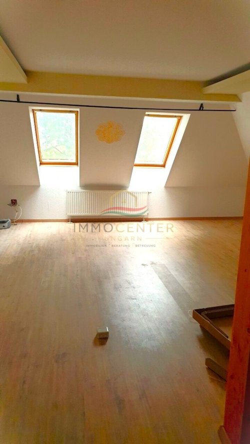 (AAA) Ungarn - nähe Hévíz - 3 Zimmer DG Wohnung mit Balkon (KK0831)