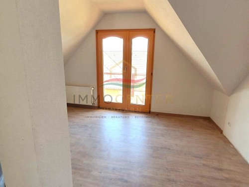 (AAA) Ungarn - nähe Hévíz - 3 Zimmer DG Wohnung mit Balkon (KK0831)