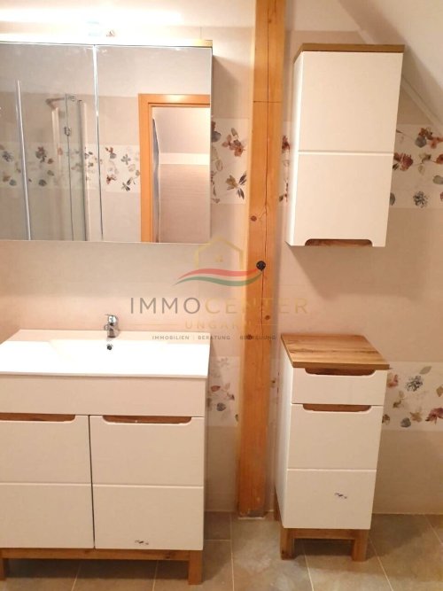 (AAA) Ungarn - nähe Hévíz - 3 Zimmer DG Wohnung mit Balkon (KK0831)