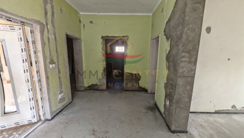 (BBA) Einfamilienhaus mit Nebengebäude zum fertig ausbauen (MW1029)