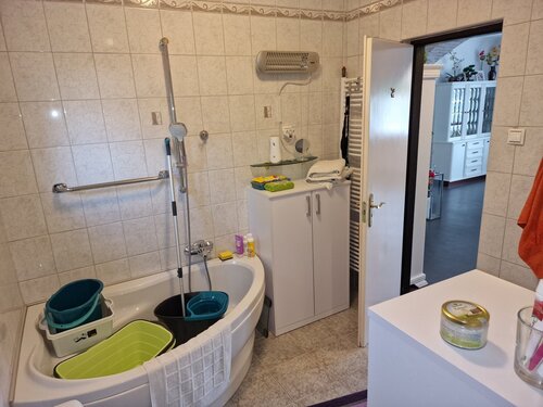 (AAB) Großes Landhaus mit Pool in ruhiger Lage bei Heviz (HCM306-4) — Bad unten