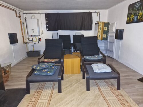 (AAB) Großes Landhaus mit Pool in ruhiger Lage bei Heviz (HCM306-4) — Kino Keller