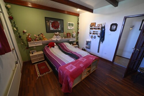 (AAAB) Wunderschönes ungarisches Landhaus mit großem Grundstück und Pferdeboxen (HCM307-5) — Schlafzimmer 1