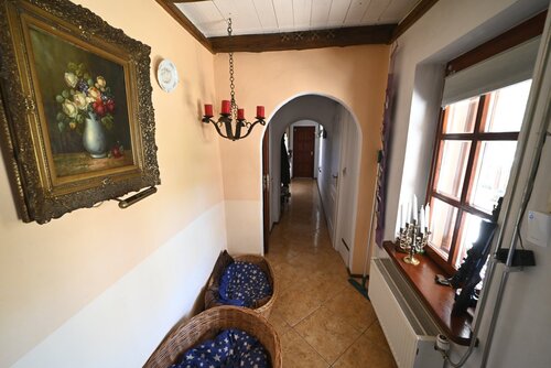 (AAAB) Wunderschönes ungarisches Landhaus mit großem Grundstück und Pferdeboxen (HCM307-5) — Flur