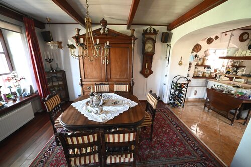 (AAAB) Wunderschönes ungarisches Landhaus mit großem Grundstück und Pferdeboxen (HCM307-5) — Wohnzimmer