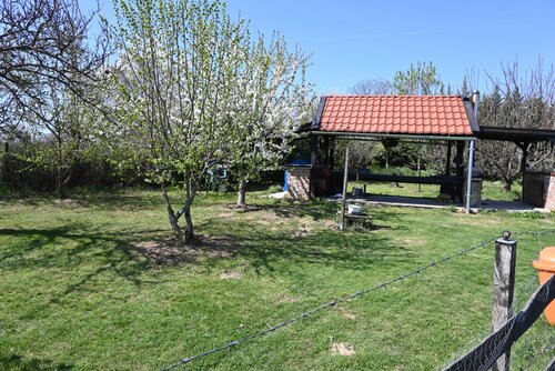 (AAAB) Wunderschönes ungarisches Landhaus mit großem Grundstück und Pferdeboxen (HCM307-5)