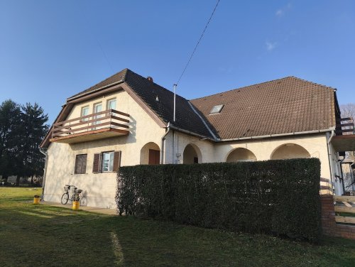 (BAA) Renoviertes Einfamilienhaus für die große Familie in guter Lage zur Vermieten (KK0909-M)