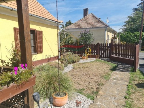(BAA) Sonniges Landhaus in ruhiger Lage mit traditionellem Flair (CM2026)