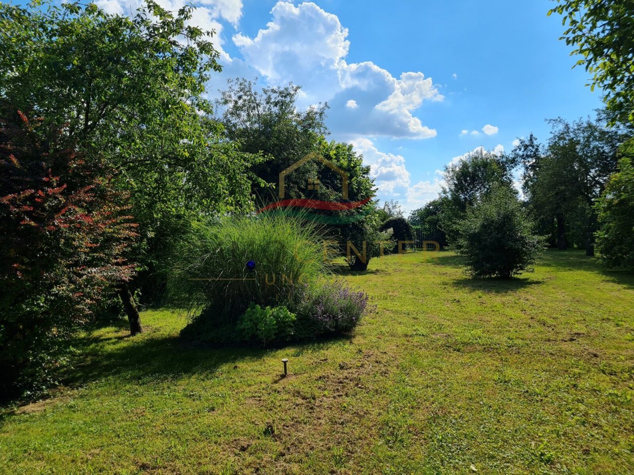 (BAA) Sonniges Landhaus in ruhiger Lage mit traditionellem Flair (CM2026)