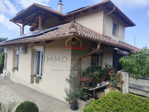 Mediterranes Lebensgefühl in Balatongyörök – Palmengarten, Wintergarten und separater Gästebereich (Lux021)
