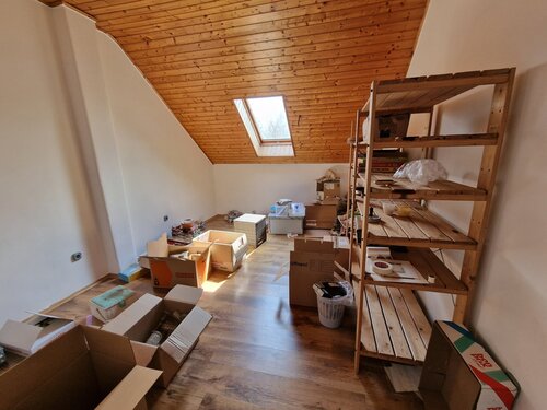 (BCA) Großes, grundsolides Haus, unterkellert, viel Platz und günstig! (HCM341-5) — Schlafzimmer 2 Oben