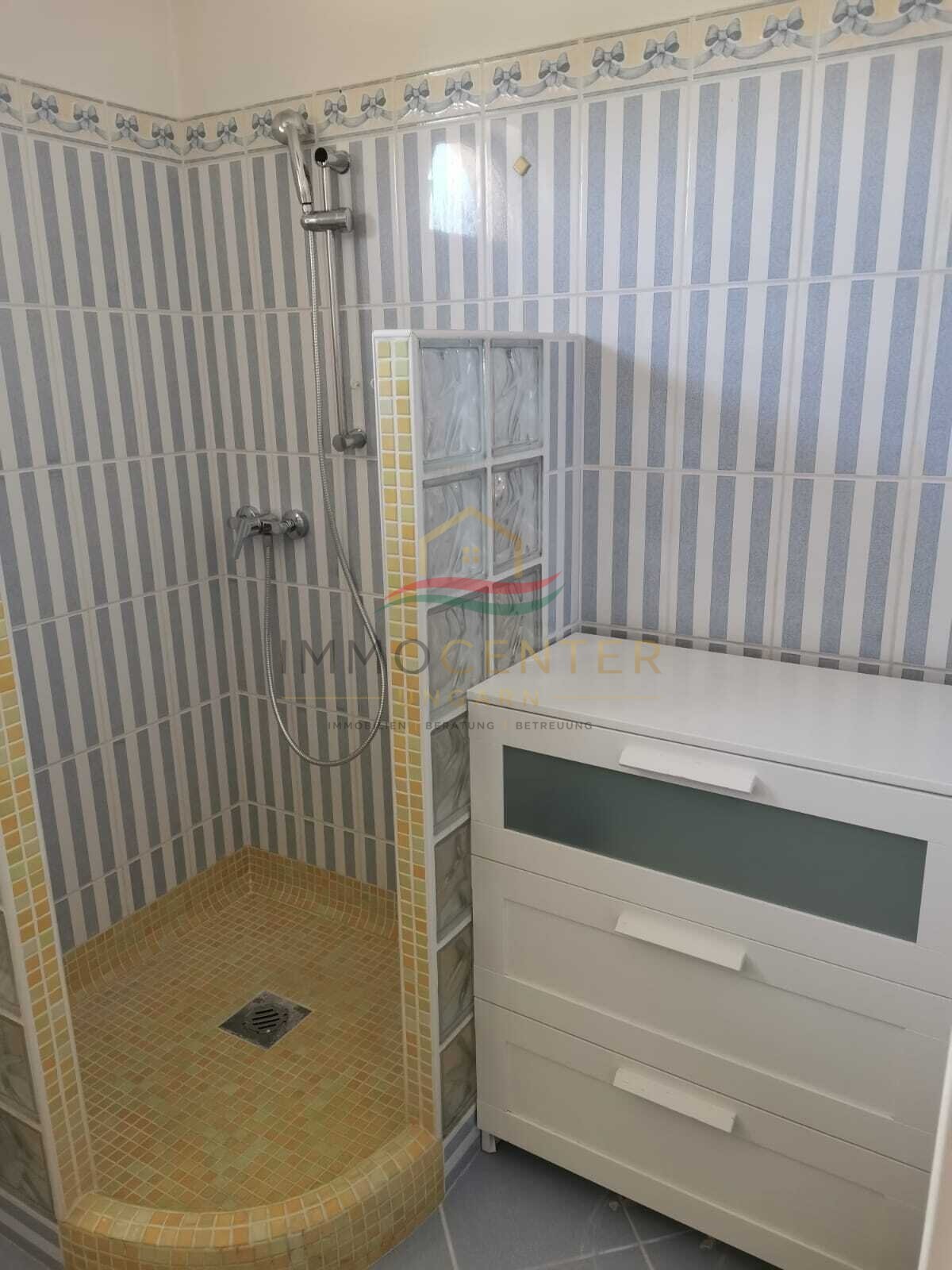 (AAA) Neuwertiges Landhaus im Bungalowstil mit Gästeappartment und Pool (CM064-5)