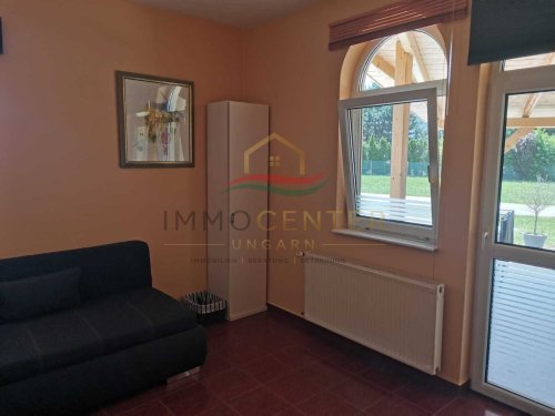 (AAA) Neuwertiges Landhaus im Bungalowstil mit Gästeappartment und Pool (CM064-5)