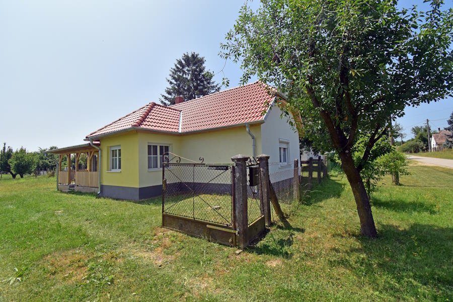(BAA) Renoviertes Landhaus nur 15 km südlich vom Balaton in ruhiger Lage