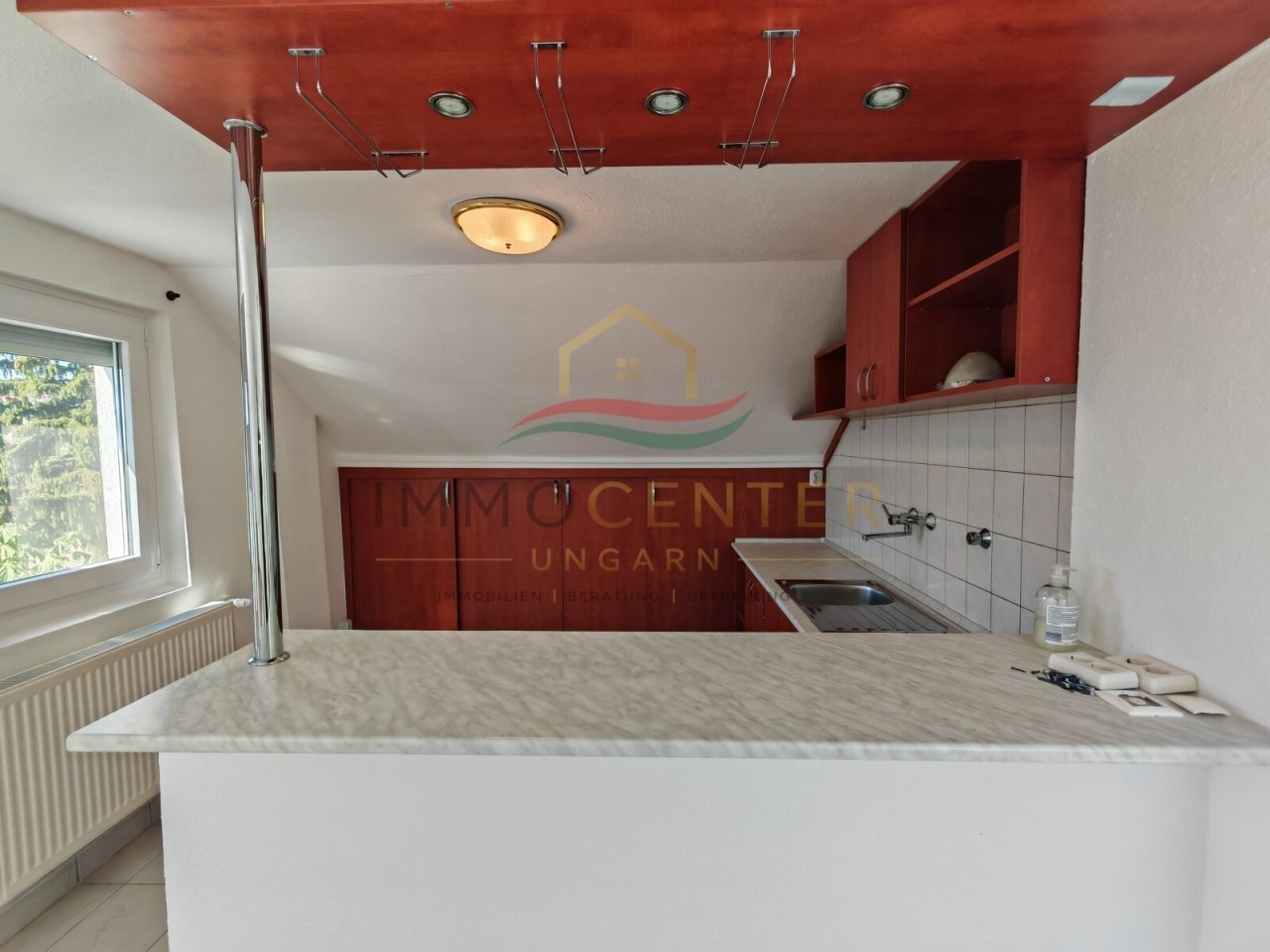 (AAA) Großes Landhaus mit Apartment &amp; viel Staufläche, auch ideal für Handwerk oder Büro (HCM217-3) — Apartment