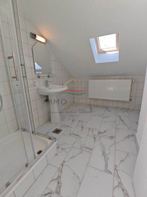 (AAA) Großes Landhaus mit Apartment &amp; viel Staufläche, auch ideal für Handwerk oder Büro (HCM217-3) — Apartment