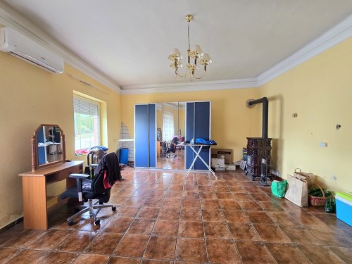 (BBA) Großes Familienhaus in schöner &amp; ruhiger Lage (KK005-2)