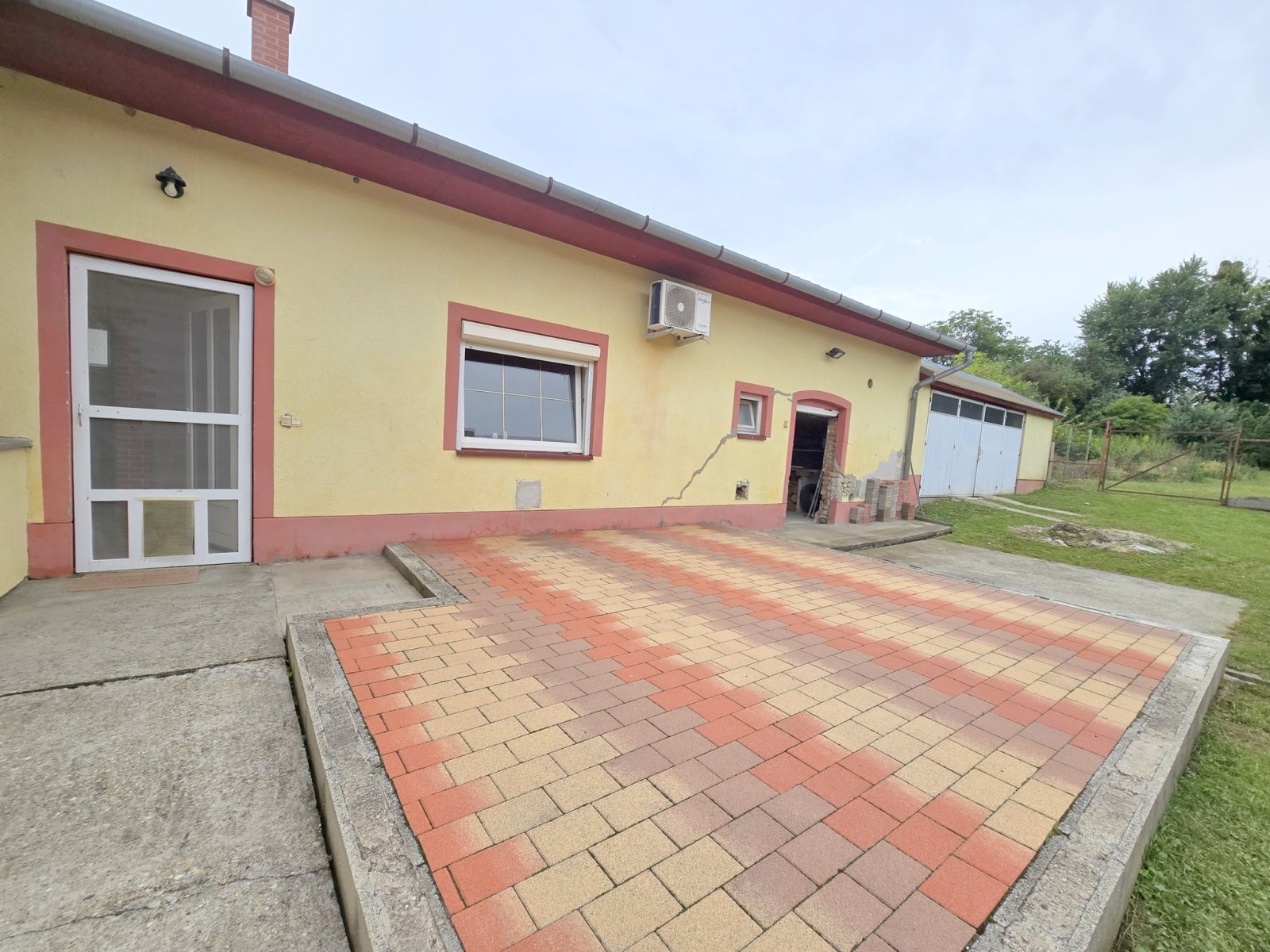 (BBA) Großes Familienhaus in schöner &amp; ruhiger Lage