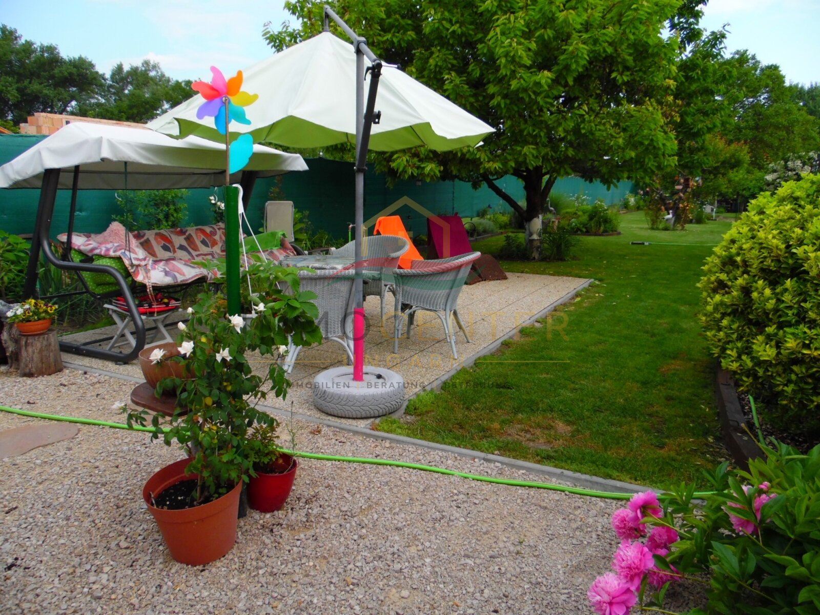 (BAA) Győr–Pinnyéd | Renoviertes Einfamilienhaus mit separater Wohneinheit, Werkstatt und Garten