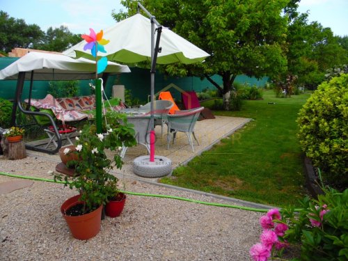 (BAA) Győr–Pinnyéd | Renoviertes Einfamilienhaus mit separater Wohneinheit, Werkstatt und  Garten (LUX022)