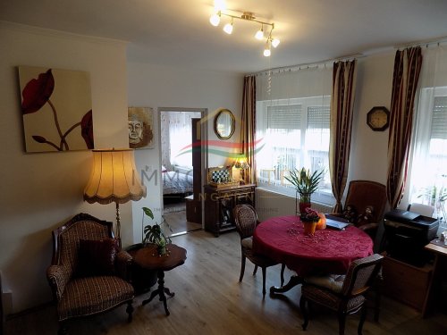 (BAA) Győr–Pinnyéd | Renoviertes Einfamilienhaus mit separater Wohneinheit, Werkstatt und  Garten (LUX022)