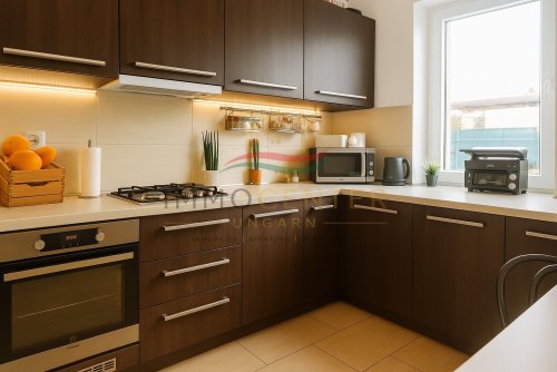 (BAA) Győr–Pinnyéd | Renoviertes Einfamilienhaus mit separater Wohneinheit, Werkstatt und  Garten (LUX022)