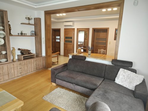 (AAAB) Schreinerei am Balaton mit vollen Auftragsbüchern &amp; Wohnhaus (CM125-2) — Wohnung unten