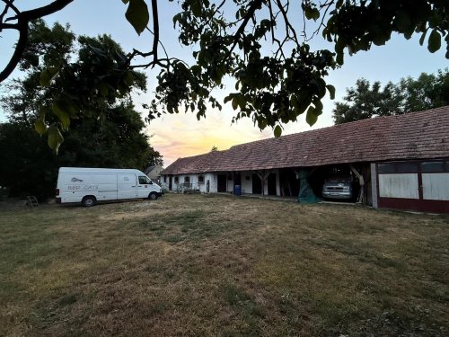 (BBA) Großes Anwesen mit 4 Häusern und Nebengebäuden auch für Pferdehaltung geeignet (BB1219)