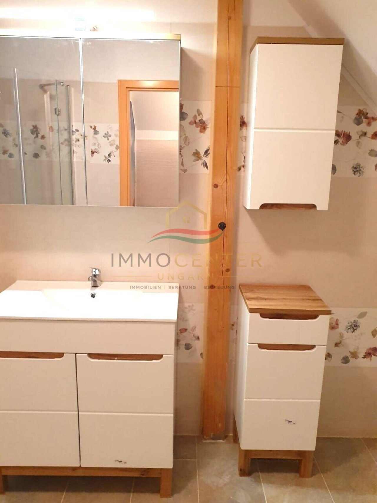 (AAA) Ungarn - nähe Hévíz - 3 Zimmer DG Wohnung mit Balkon (KK0831-2-M)