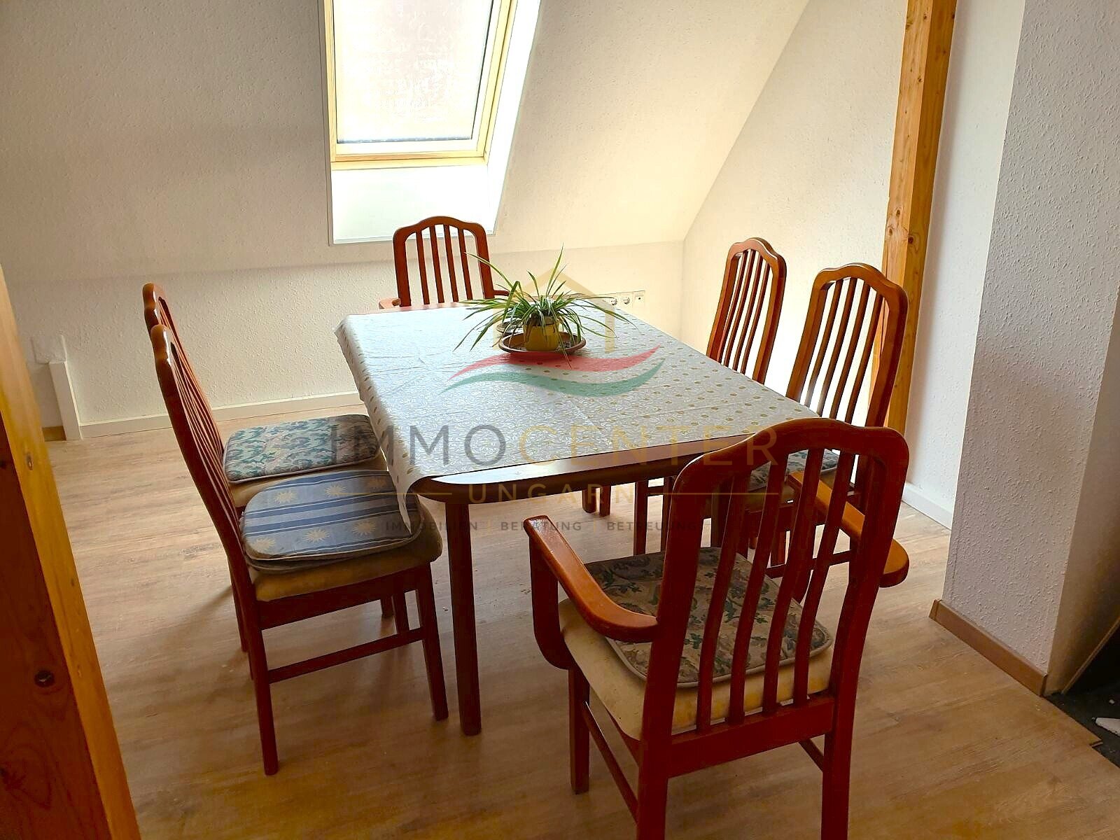 (AAA) Ungarn - nähe Hévíz - 3 Zimmer DG Wohnung mit Balkon (KK0831-2-M)