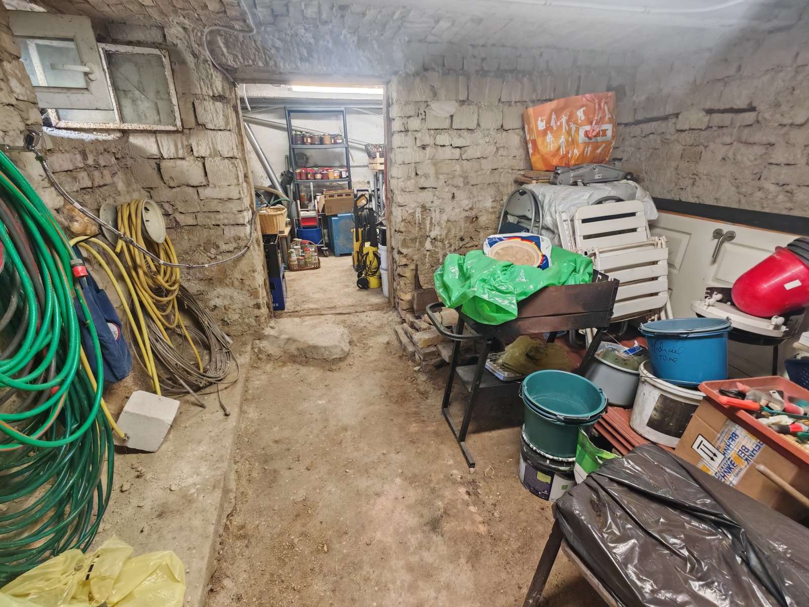 (BAA) Komplett renoviertes Landhaus in ruhiger Lage (CM1355)
