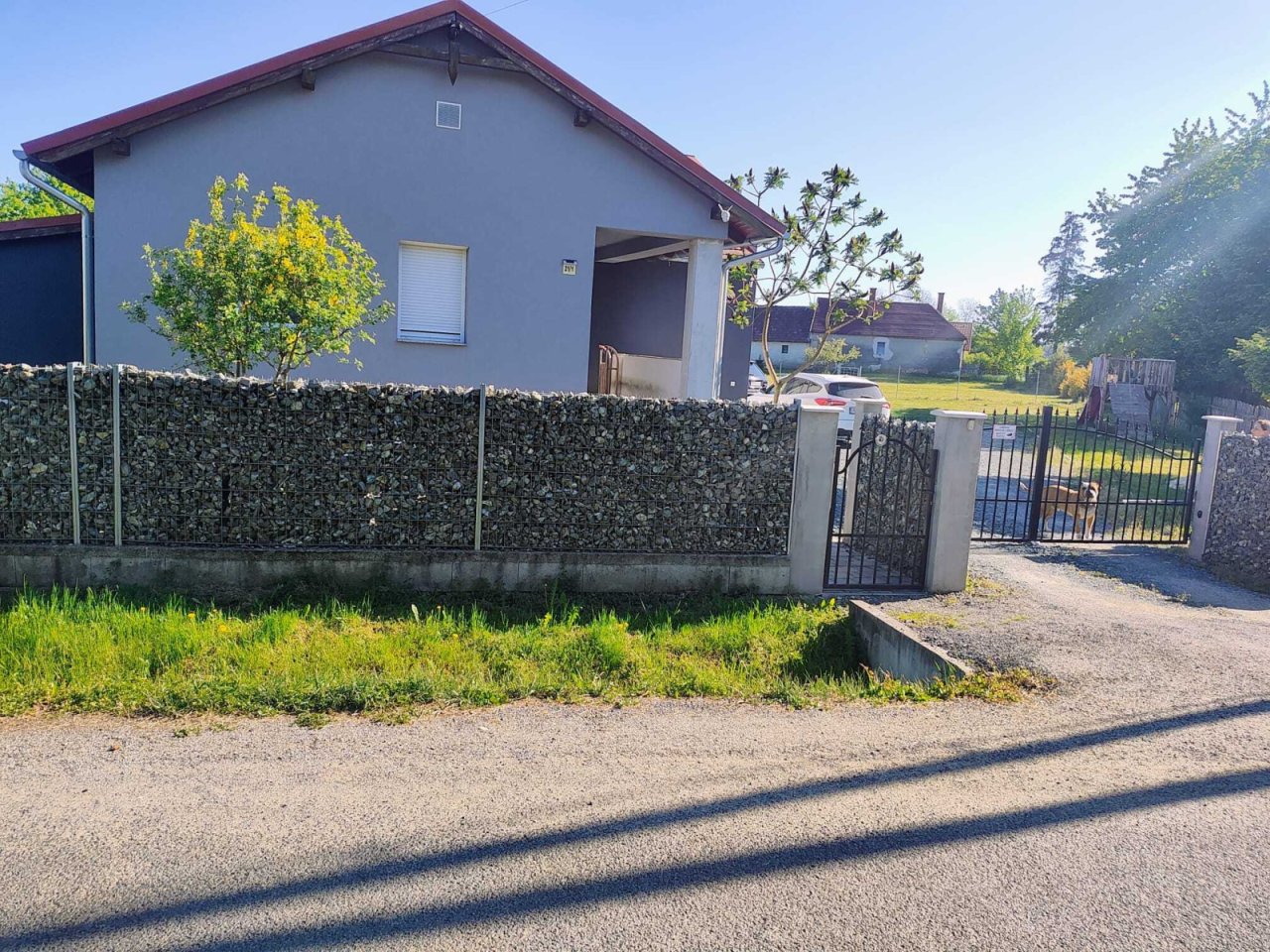 (AAA) Großzügiges und komfortables Landhaus in ruhiger Lage bei Österreich (ANZ1602)