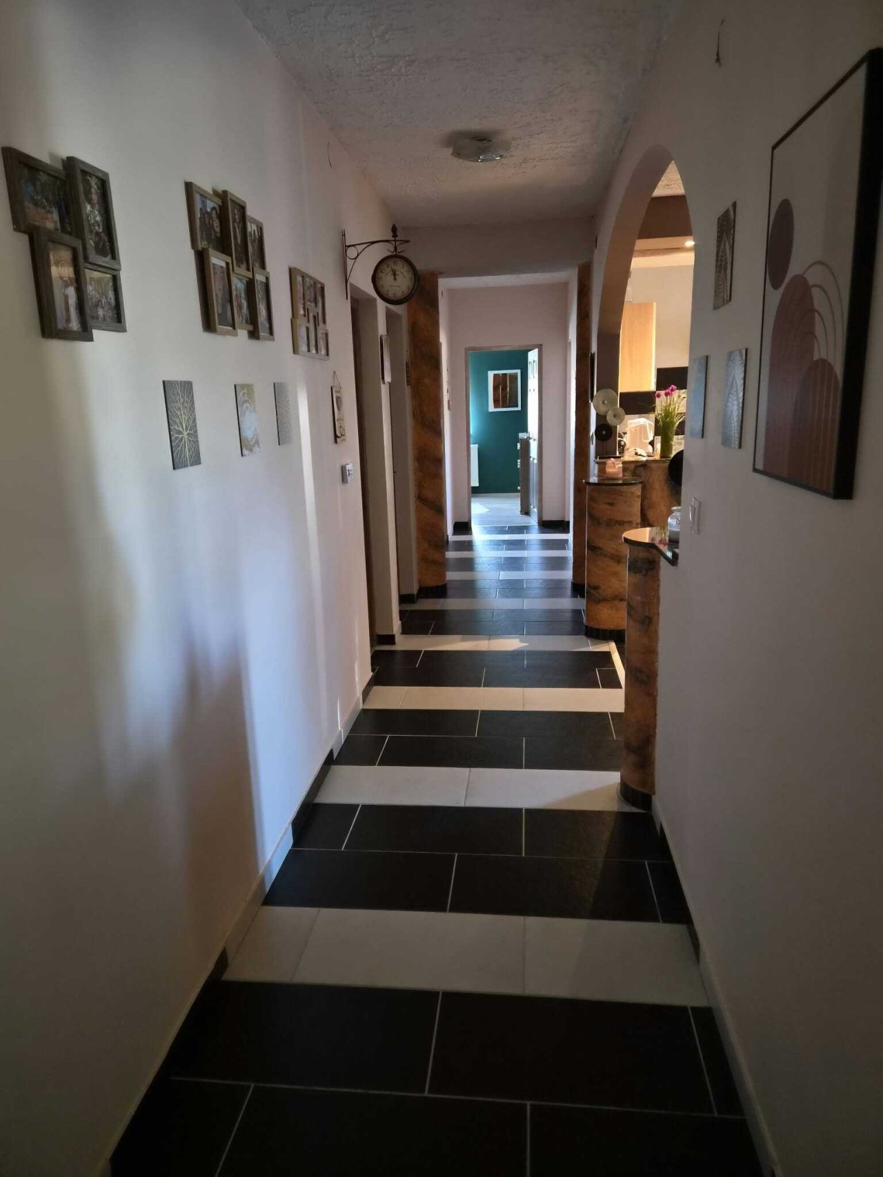 (AAA) Großzügiges und komfortables Landhaus in ruhiger Lage bei Österreich (ANZ1602)